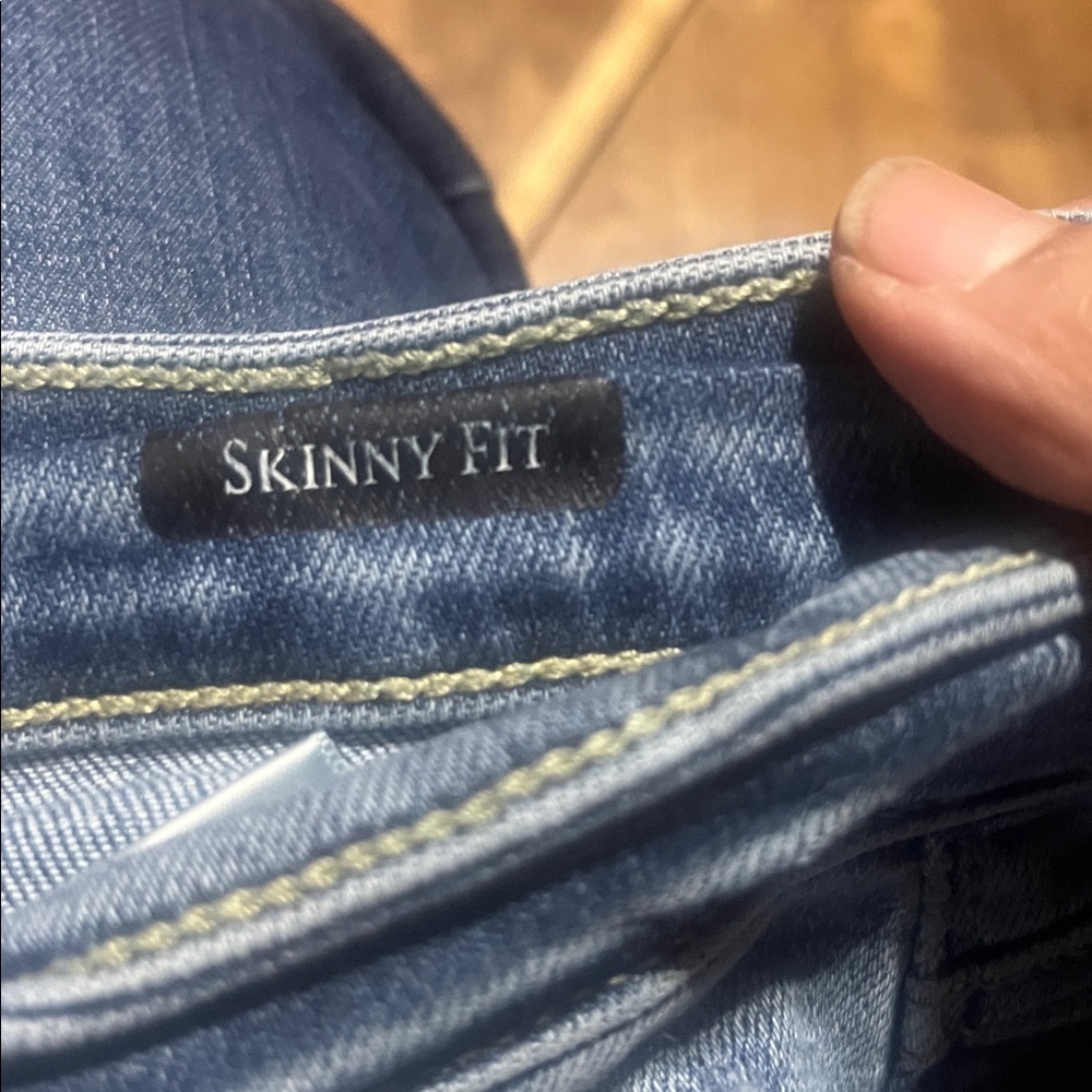 Judy Blue light mid rise cropped skinny jeans size 7/28 - Picture 3 of 5